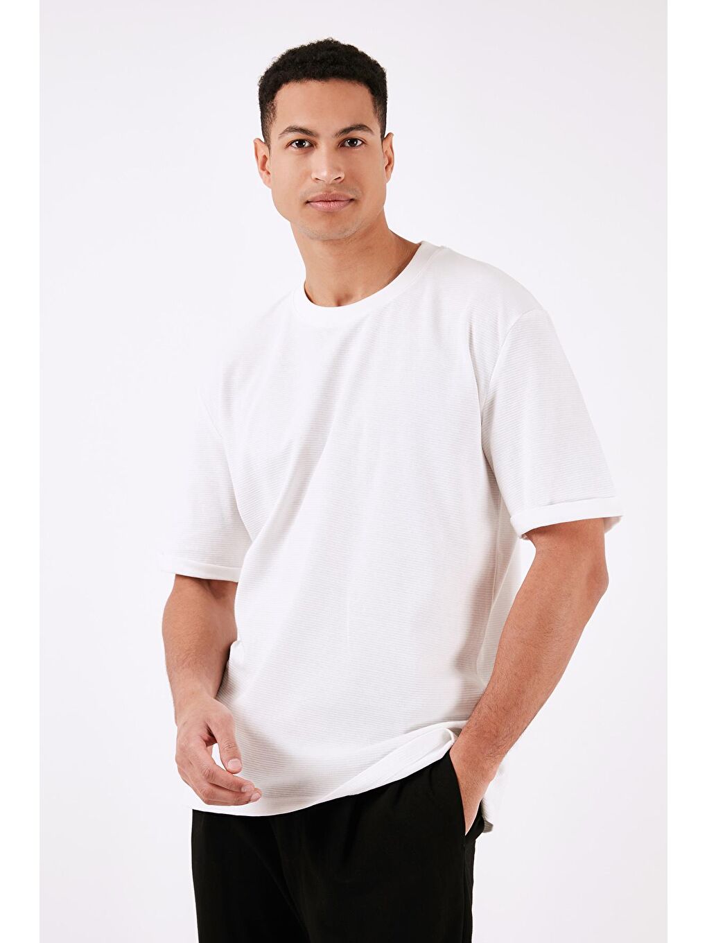 Buratti Ekru Pamuklu Bisiklet Yaka Regular Fit Basic T Shirt 5902731 - 2