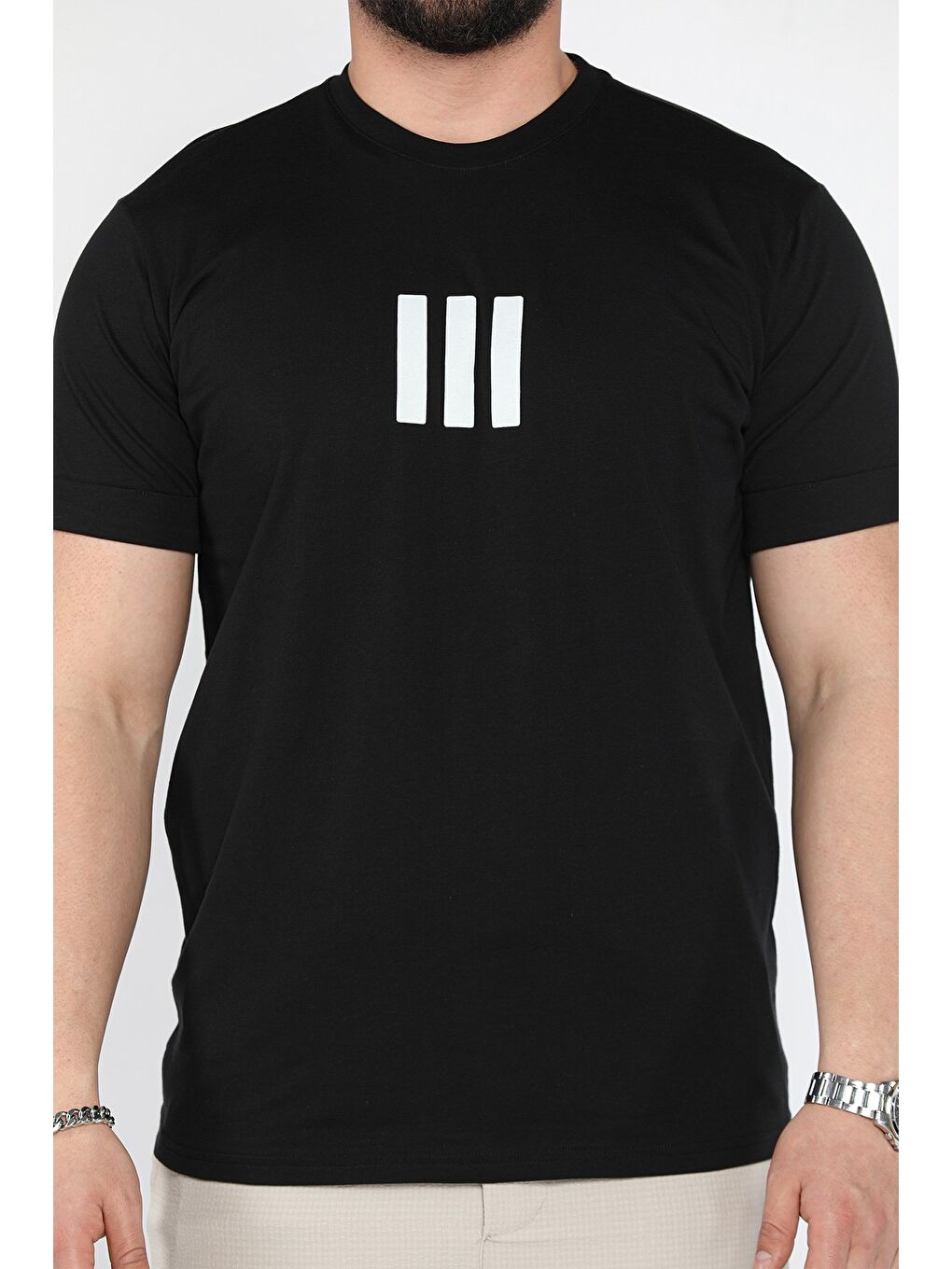 Siyah Kol Katlamalı Baskılı Erkek Tişört-3