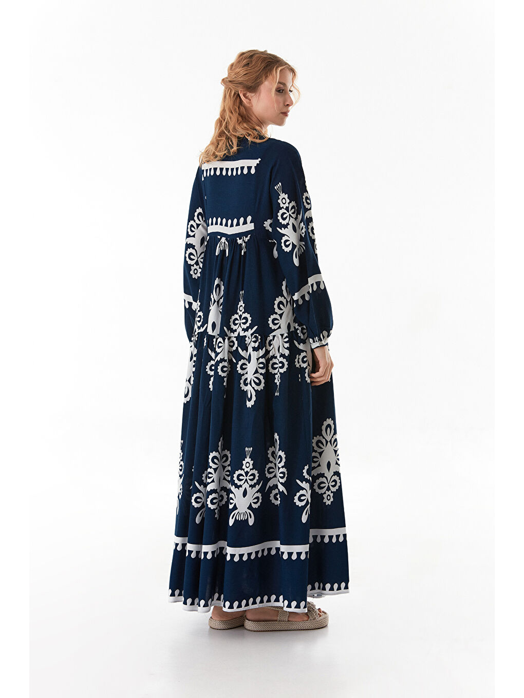 Lacivert Etnik Desenli Yarım Düğmeli Kolları Lastikli Elbise-4