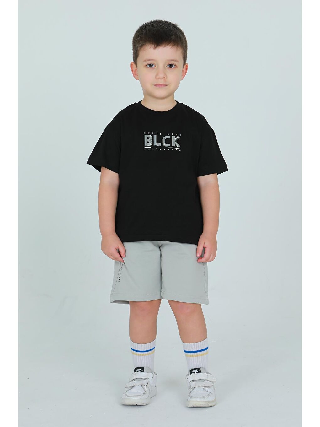 Siyah Bisiklet Yaka Şortlu Erkek Çocuk Eşofman Takımı
