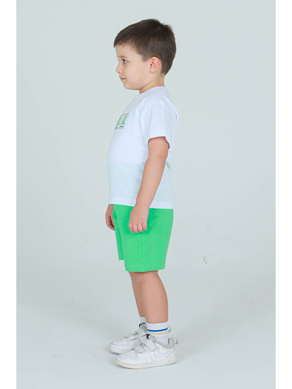 Beyaz Bisiklet Yaka Şortlu Erkek Çocuk Eşofman Takımı-2