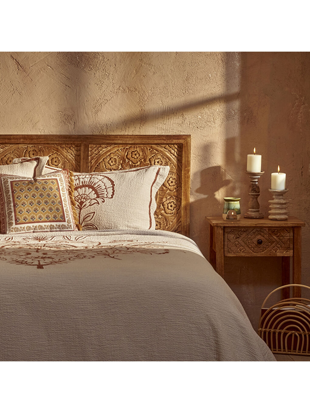 Ekru %100 Pamuk Indian Bloss Jakarlı Çift Kişilik Yatak Örtüsü Seti Krem (240x260 cm)-1