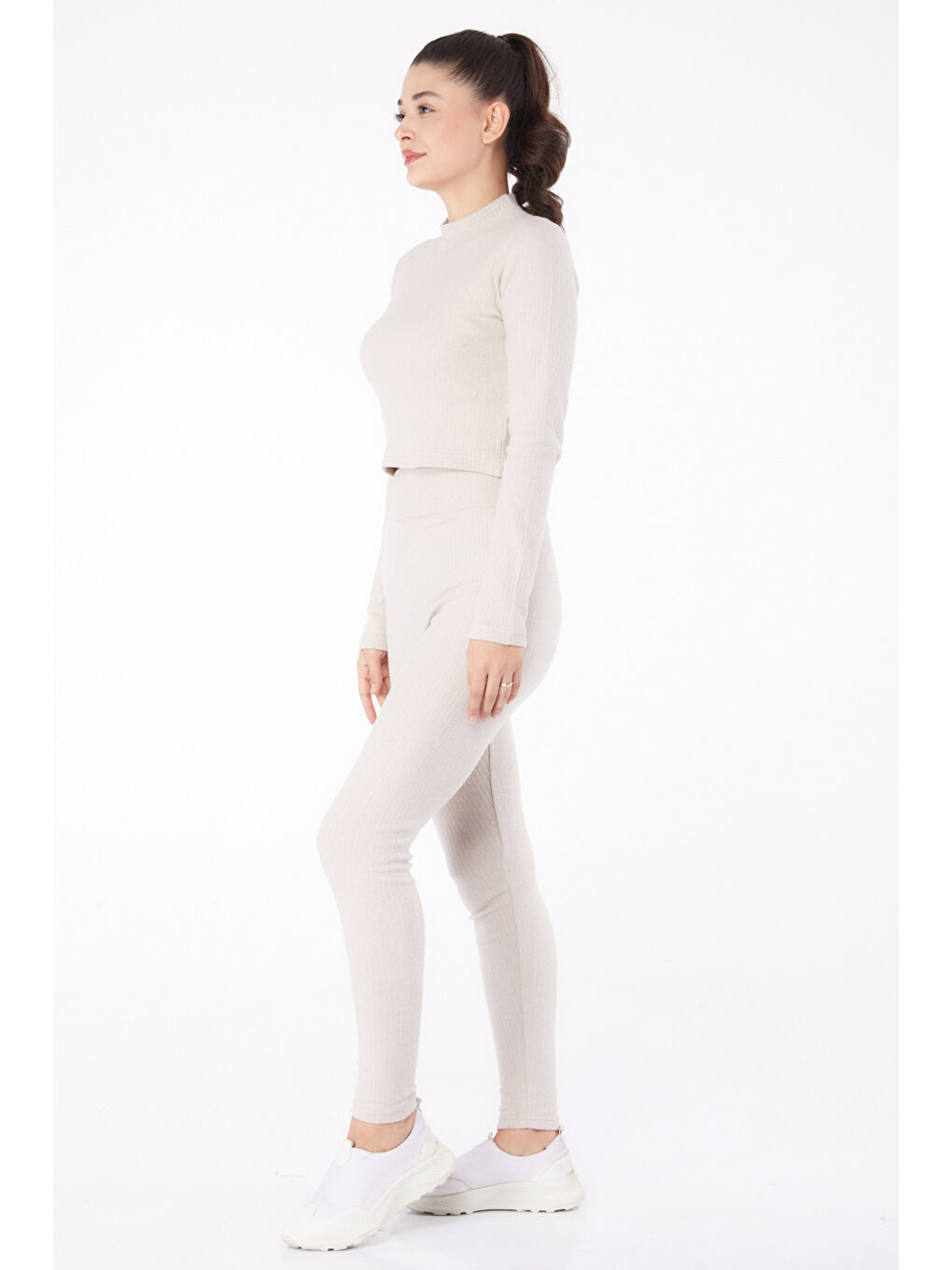 Yarım Balıkçı Yaka Kadın Bej Crop Takım - 26213-3