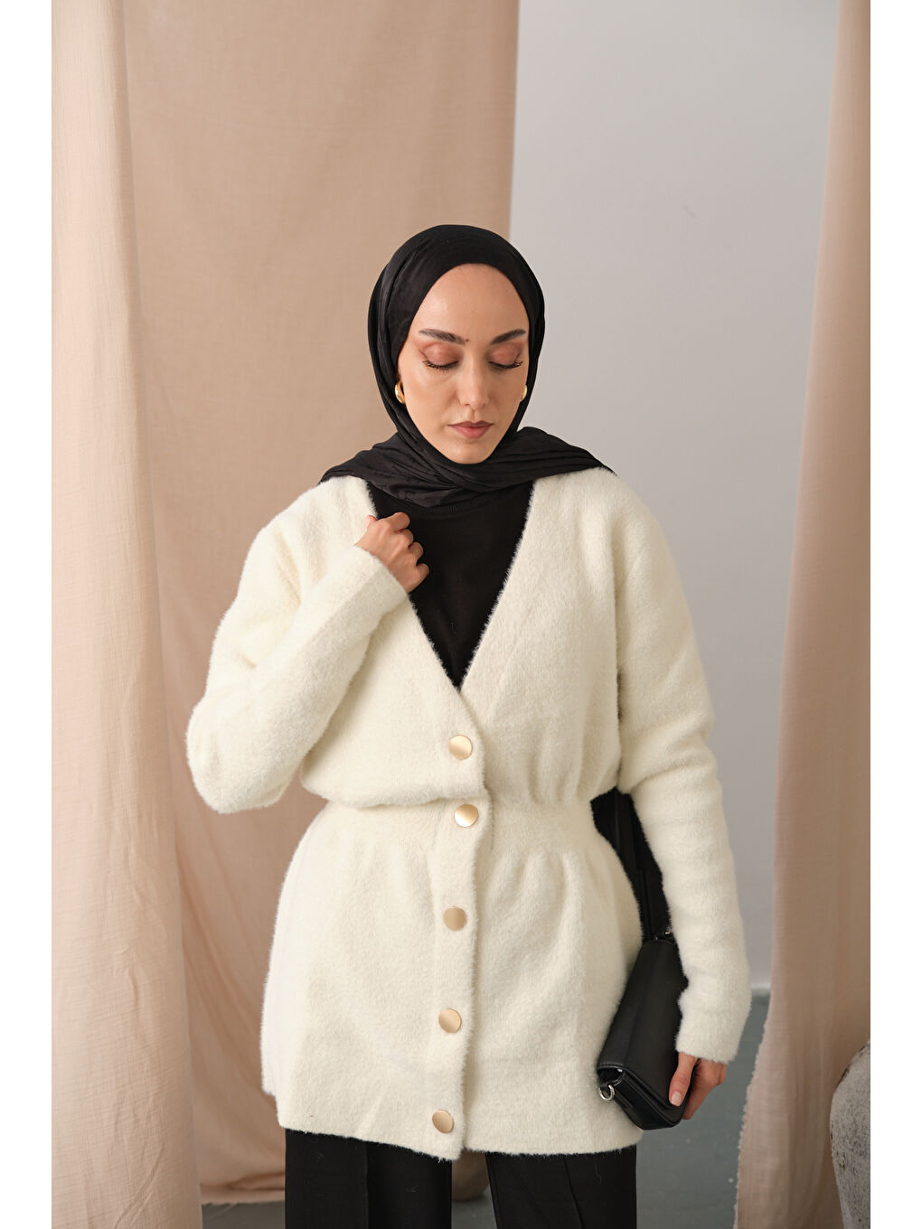 Kadın Gold Düğme Detay Hırka Beyaz-1