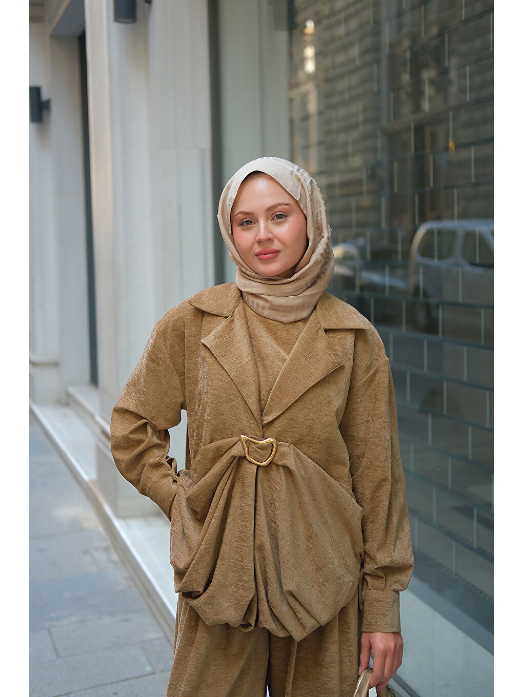 Bej Kadın Musleya Önü Pile Detay Süet Takım Vizon-1