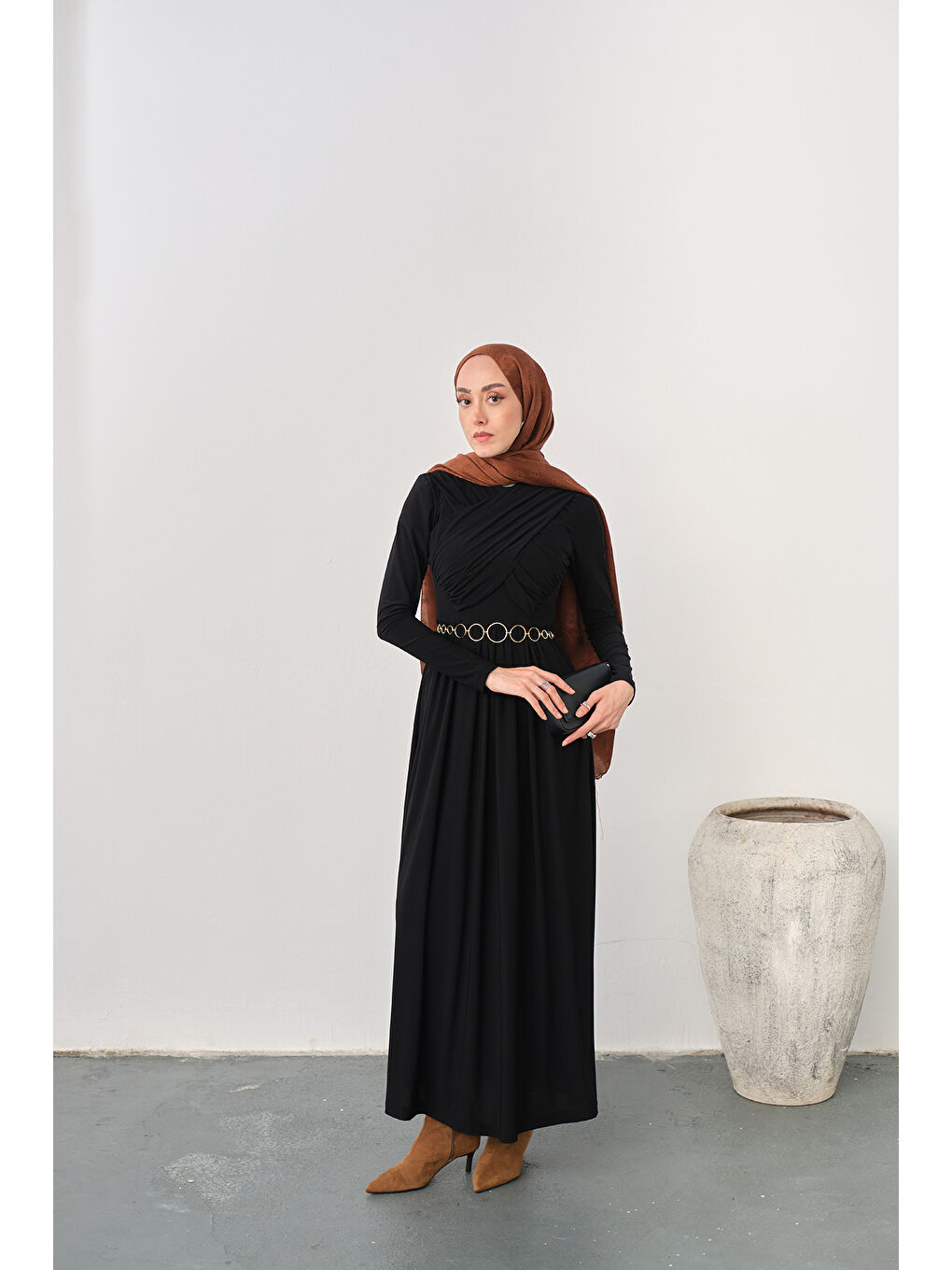 Kadın Gold Kemerli Pile Detay Elbise Siyah-3