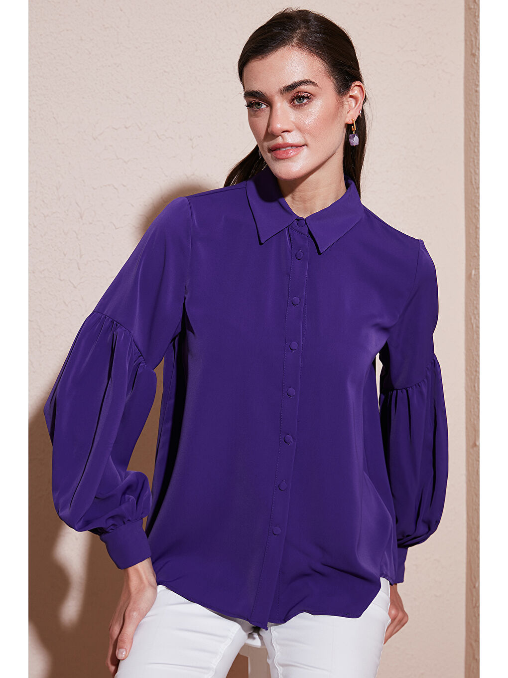 Mor Regular Fit Dikiş Detaylı Düz Yaka Balon Kol Kadın Gömlek 611GO00003