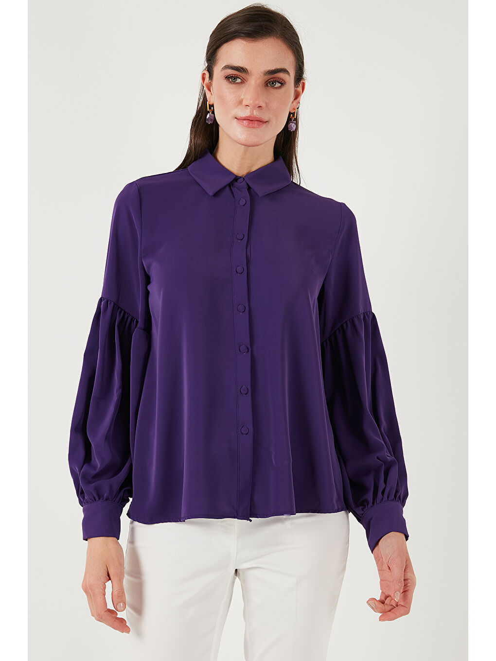 Mor Regular Fit Dikiş Detaylı Düz Yaka Balon Kol Kadın Gömlek 611GO00003-3