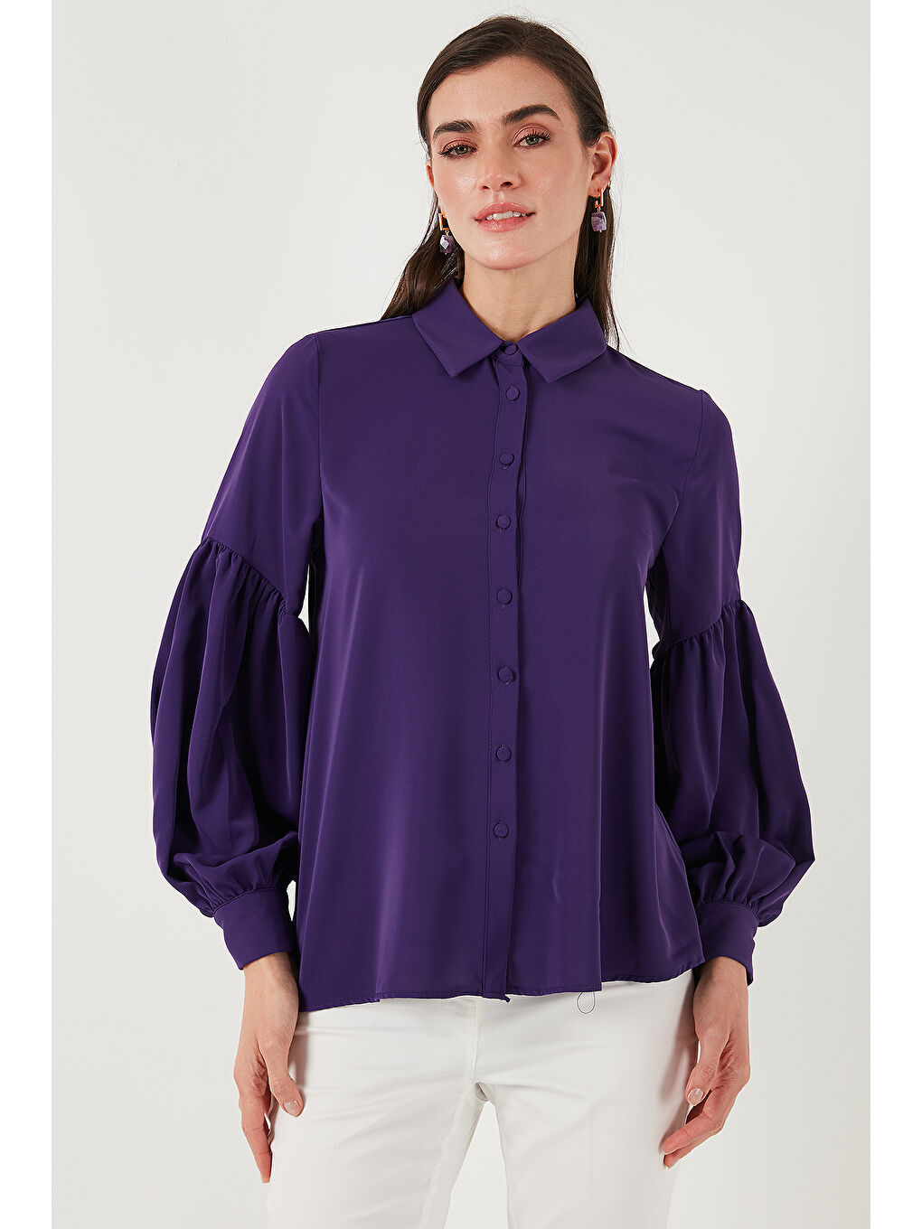 Mor Regular Fit Dikiş Detaylı Düz Yaka Balon Kol Kadın Gömlek 611GO00003-4