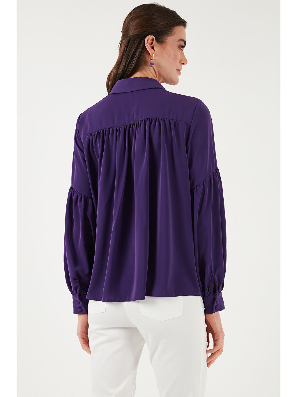 Mor Regular Fit Dikiş Detaylı Düz Yaka Balon Kol Kadın Gömlek 611GO00003-6