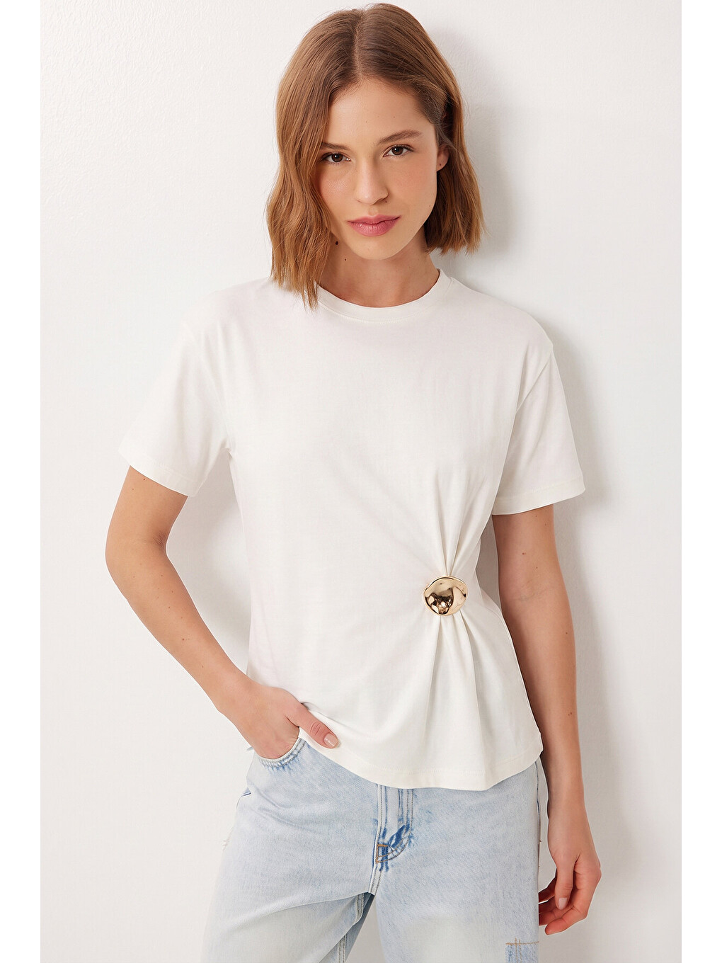 Ekru Gold Aksesuarlı Örme T-shirt EKRU LCR0119