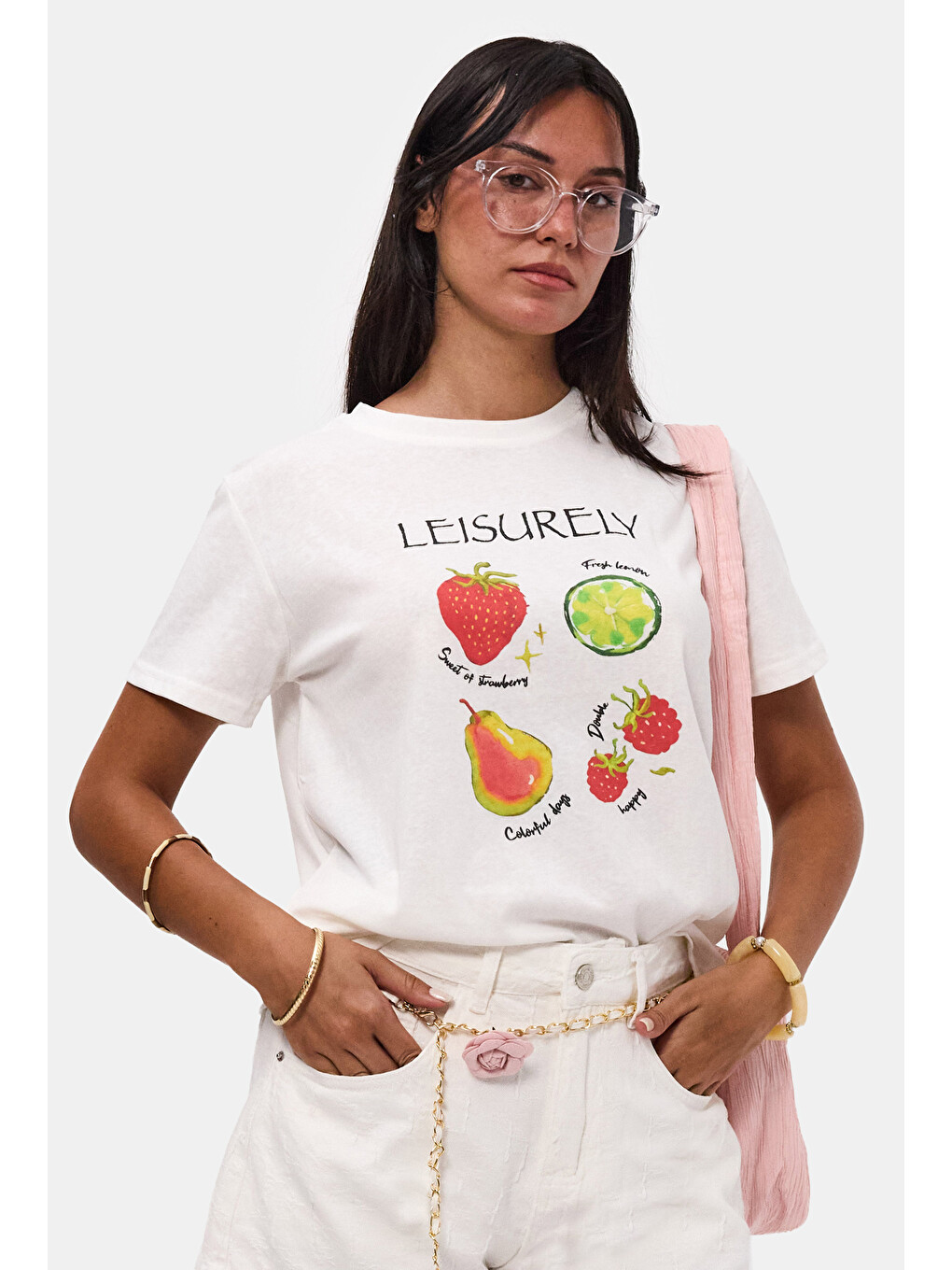 Kadın Beyaz Meyve Baskılı Bol Kesim Tasarım T-shirt-2