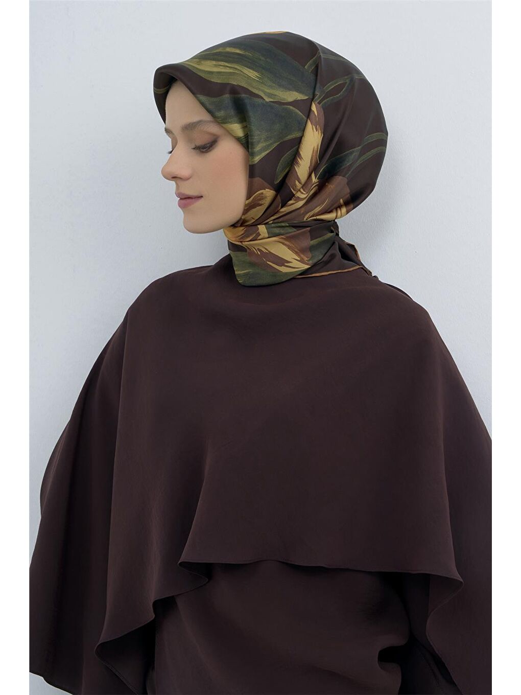 Kahverengi Saf İpek Sura Eşarp 9506D 07