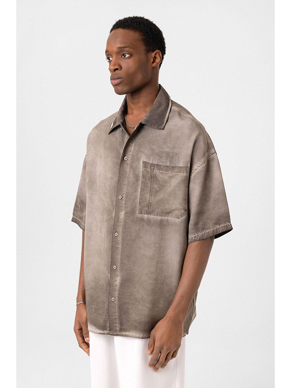 Kahverengi Yıkamalı Kısa Kollu Oversize Gömlek Kahve-3