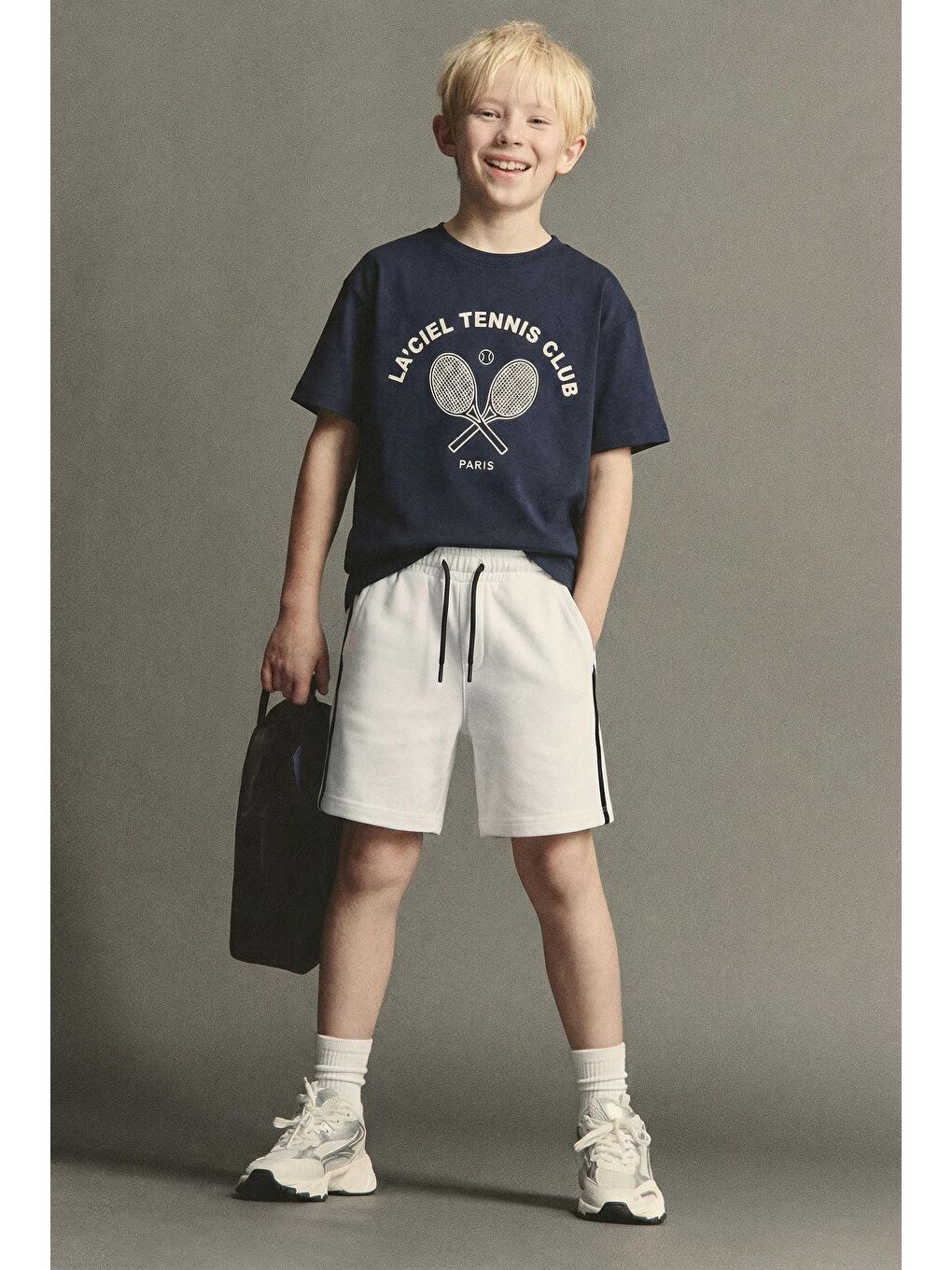 Karışık Erkek Çocuk Pamuklu Lacivert Baskılı T-Shirt Ve Beyaz Şort Takım