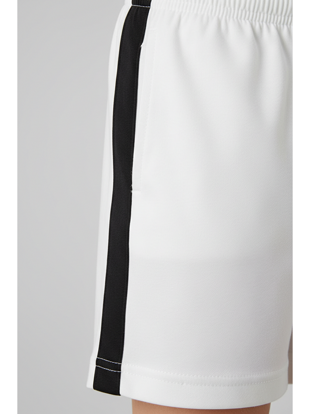 Karışık Erkek Çocuk Pamuklu Lacivert Baskılı T-Shirt Ve Beyaz Şort Takım-3