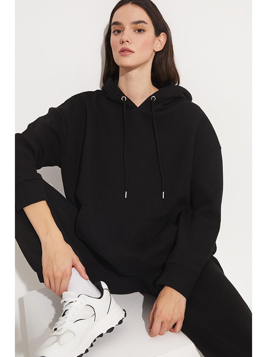 June Siyah Basic Kapüşonlu Kalın Hoodie - 4