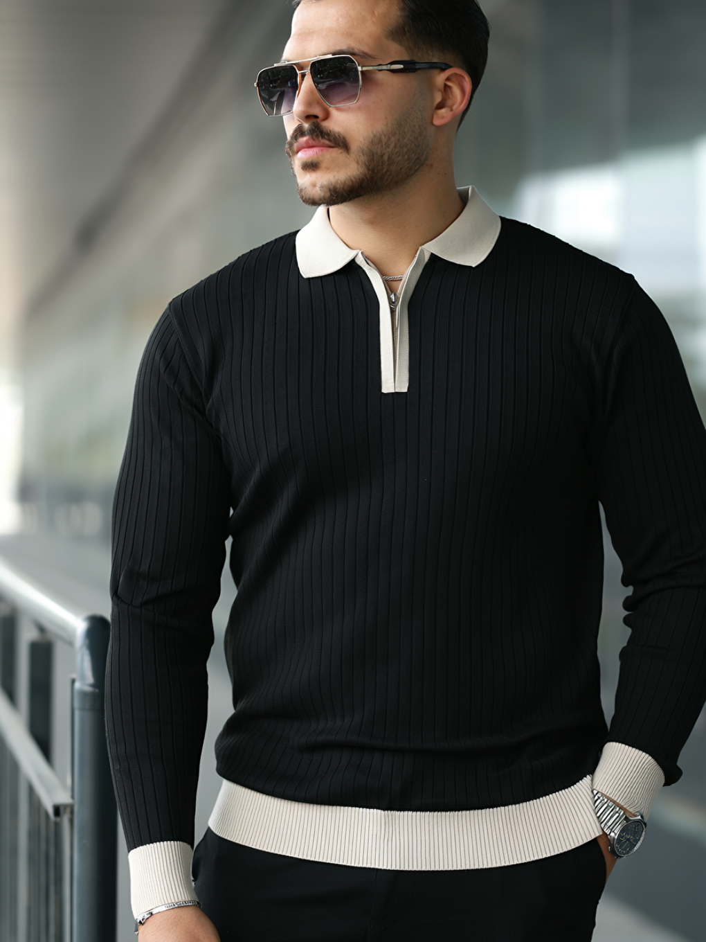 Siyah Erkek Kol ve Yaka Detaylı Uzun Kollu Triko Kazak-1