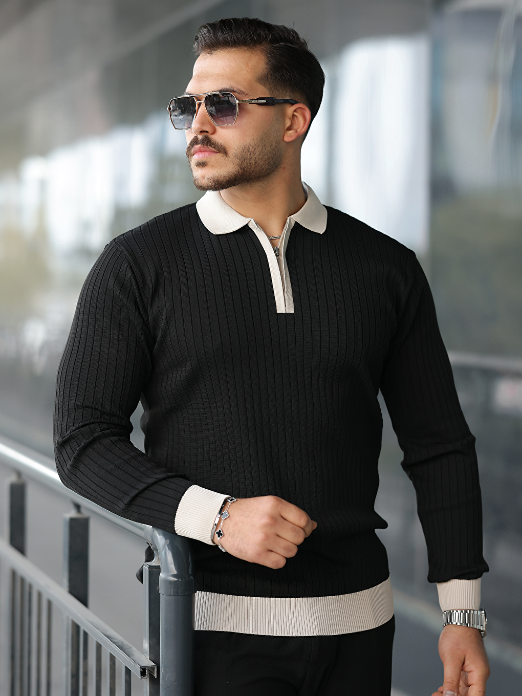 Siyah Erkek Kol ve Yaka Detaylı Uzun Kollu Triko Kazak-4