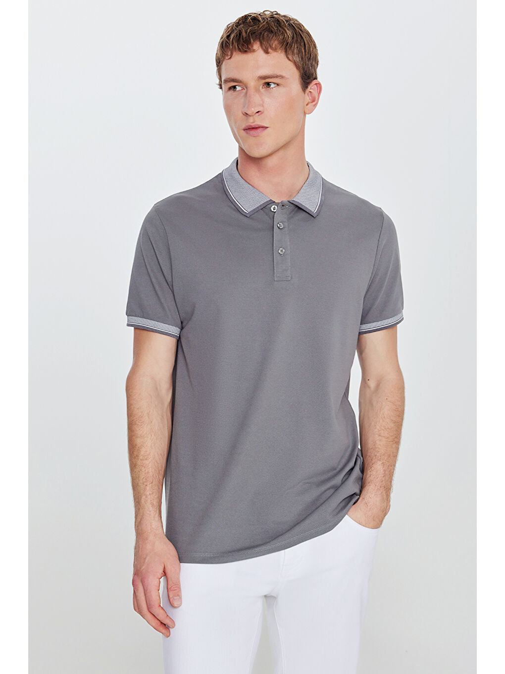 Gri Erkek Slim Fit Dar Kesim Kıvrılmaz Polo Yaka Kısa Kollu Tişört