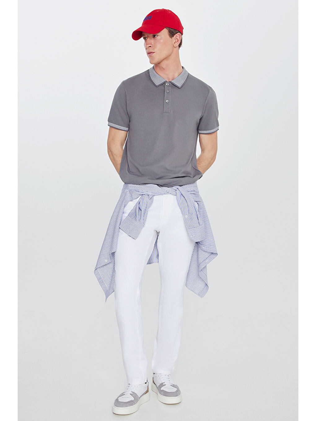 Gri Erkek Slim Fit Dar Kesim Kıvrılmaz Polo Yaka Kısa Kollu Tişört-1