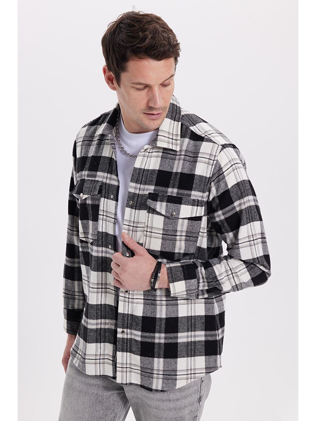 Karışık Erkek Regular Fit Rahat Kesim Kışlık Kareli Çift Cepli Çıtçıtlı Gömlek-1