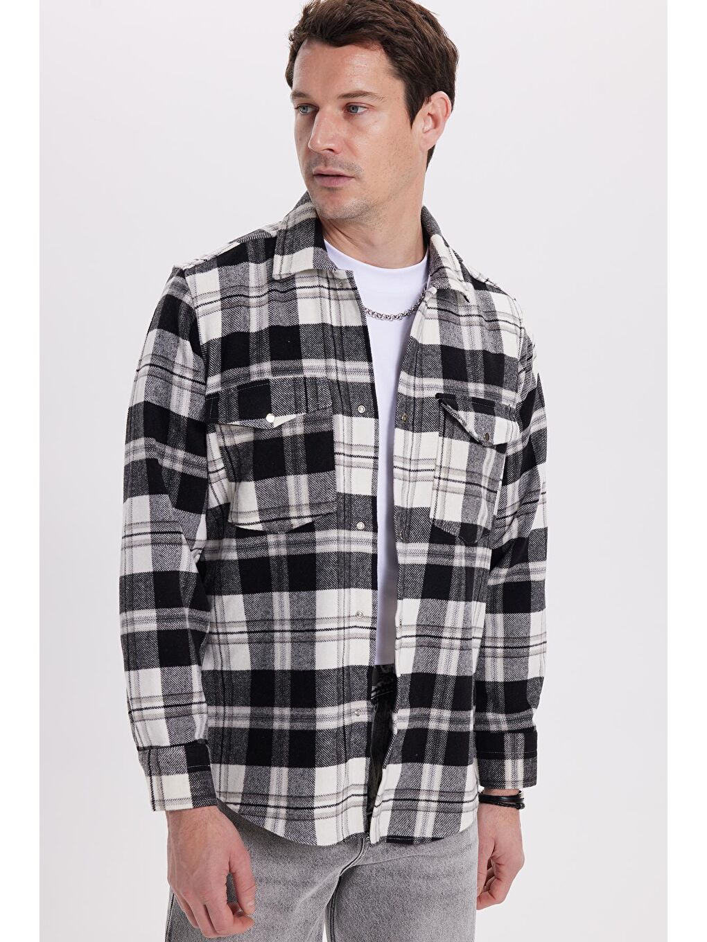 Karışık Erkek Regular Fit Rahat Kesim Kışlık Kareli Çift Cepli Çıtçıtlı Gömlek-4