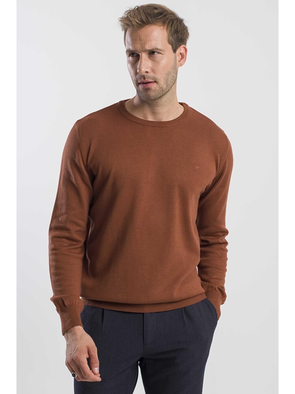 Kahverengi Tarçın Slim Fit Bisiklet Yaka Triko Kazak-1