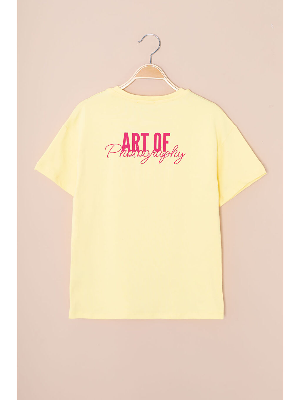 Sarı Sırtı Yazılı Fotoğraf Baskılı Kız Çocuk Bisiklet Yaka Tişört 21045-1