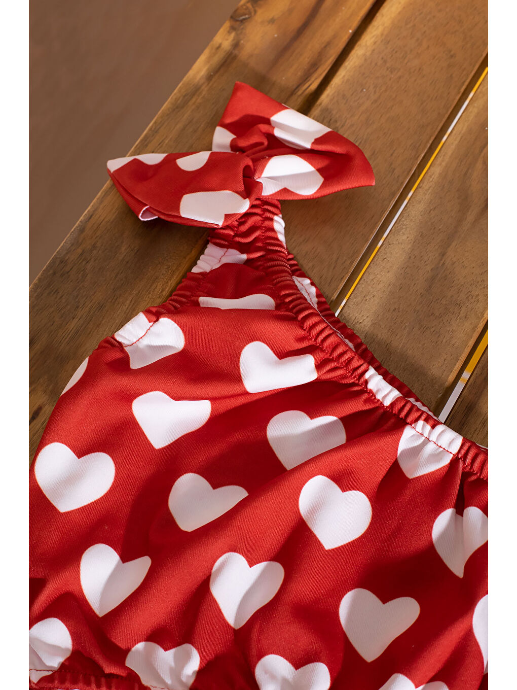 Kırmızı Kalp Desenli Kemer Detaylı Kız Çocuk Mayo Takımı 21070-1