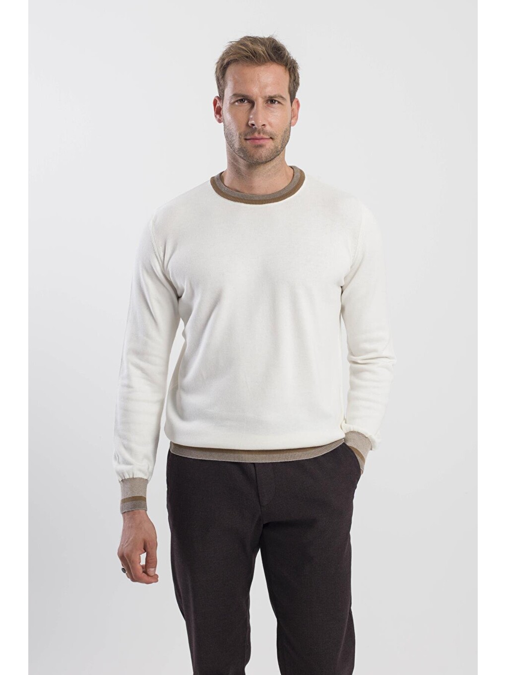 Ekru Slim Fit Bisiklet Yaka Triko Kazak