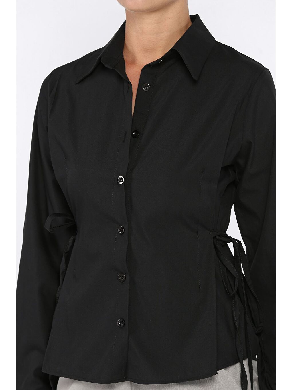 Siyah Bel Bağcıklı Kadın Gömlek-3