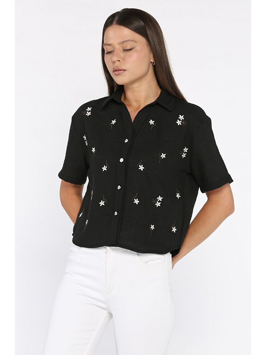Siyah Kadın Nakışlı Keten Gömlek-1