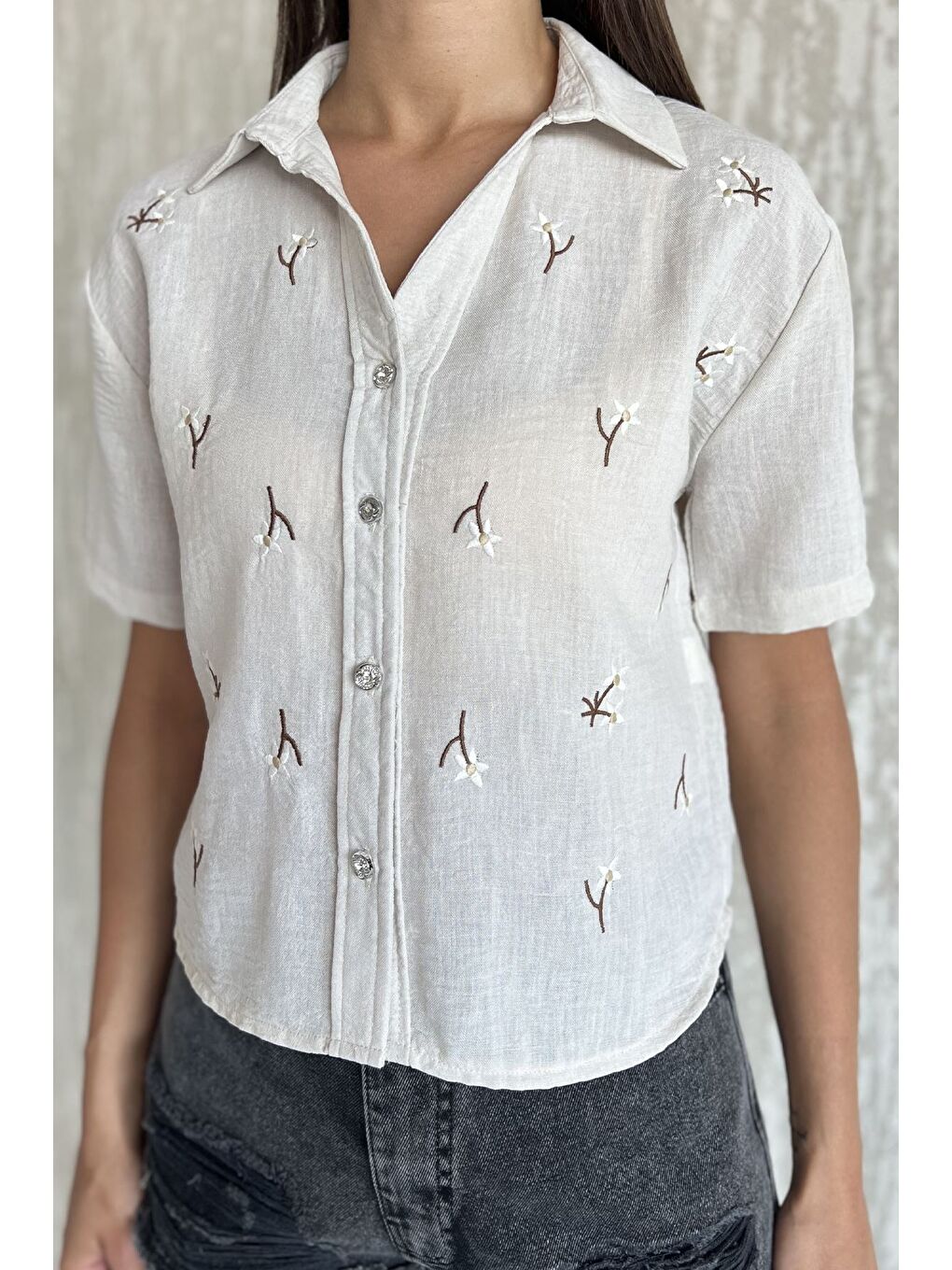 Bej Kadın Nakışlı Keten Gömlek-3