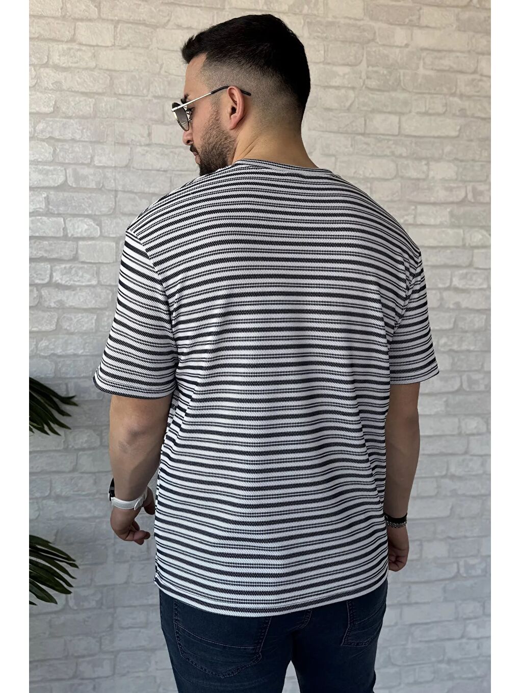 Lacivert Bisiklet Yaka Çizgi Desenli Erkek Tişört-2