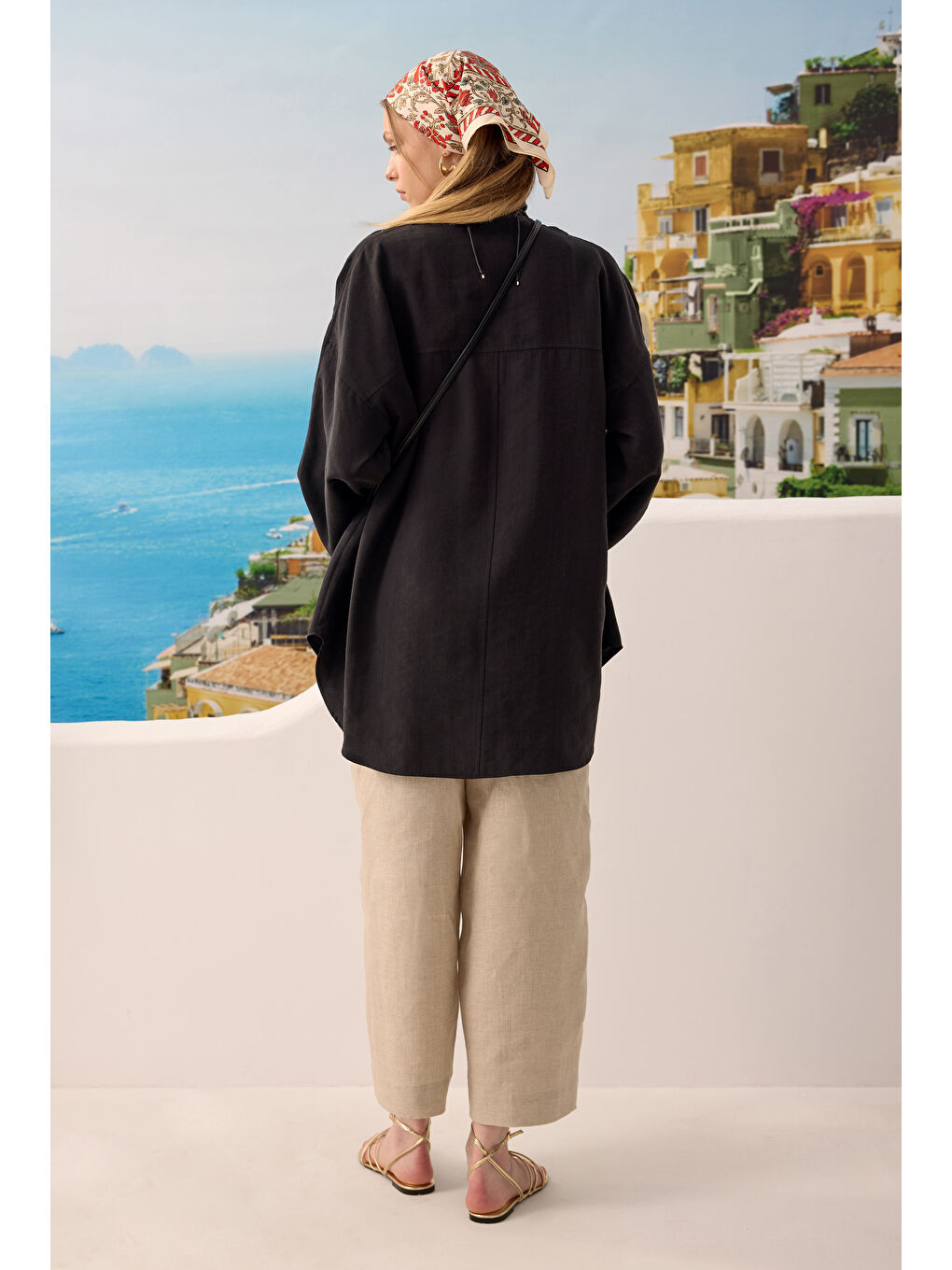 Pile Detaylı Gömlek Siyah-3