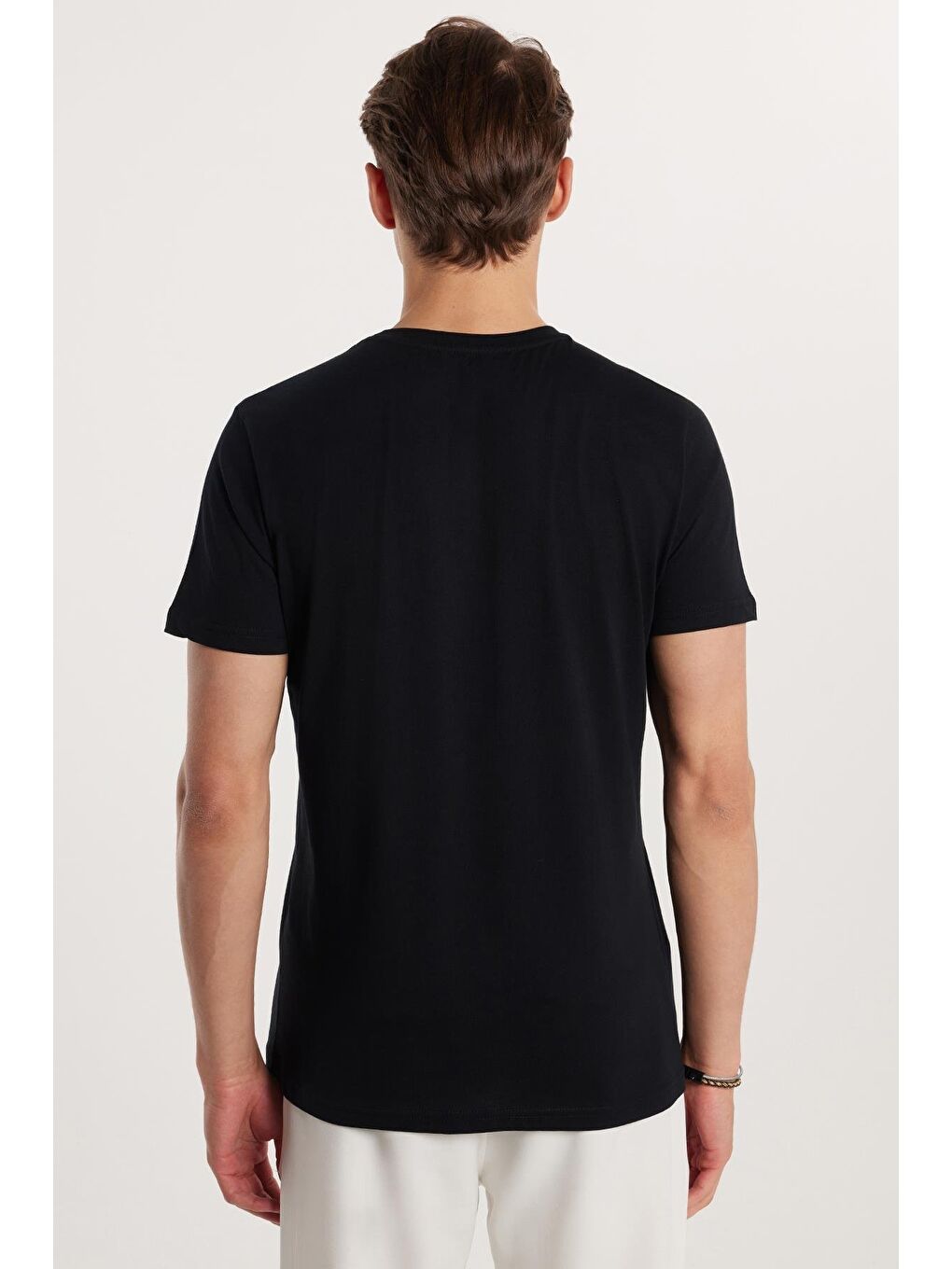 Erkek Slim Fit Dar Kesim %100 Pamuk Yumuşak Dokulu Baskılı Siyah Bisiklet Yaka Tişört-4