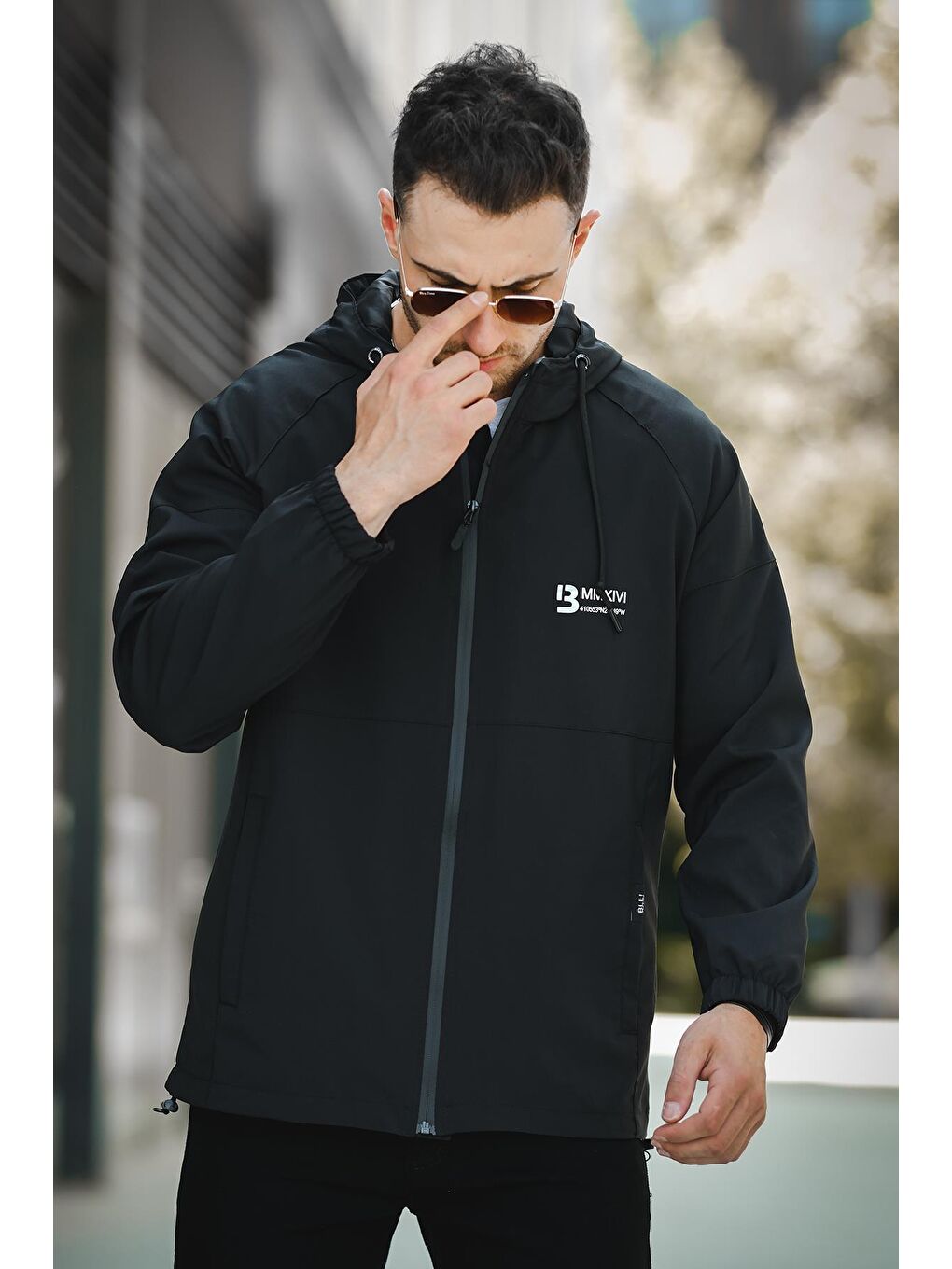 Oksit Siyah Mmx Baskılı Suya Dayanaklı Slim Fit Erkek Kapüşonlu Mevsimlik Mont Yağmurluk