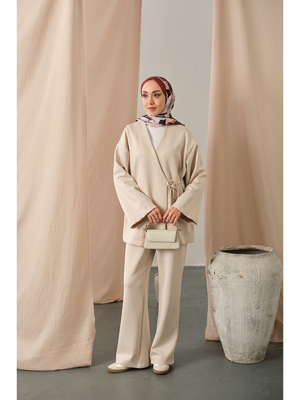 Bej Kadın Yan Bağlamalı Takım Taş-1