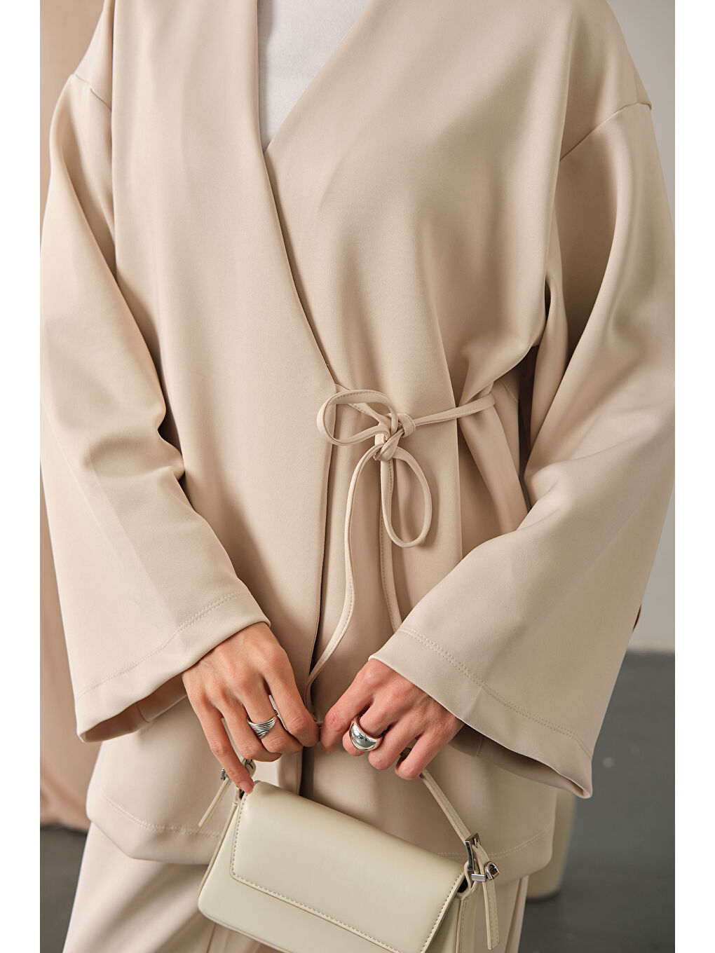 Bej Kadın Yan Bağlamalı Takım Taş-4