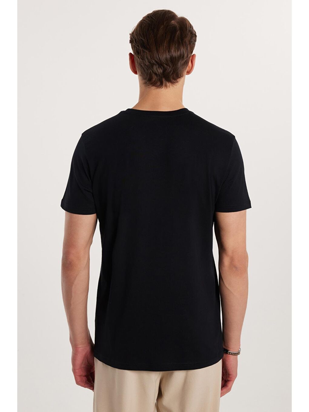 Erkek Slim Fit Dar Kesim %100 Pamuk Yumuşak Dokulu Baskılı Siyah Bisiklet Yaka Tişört-4