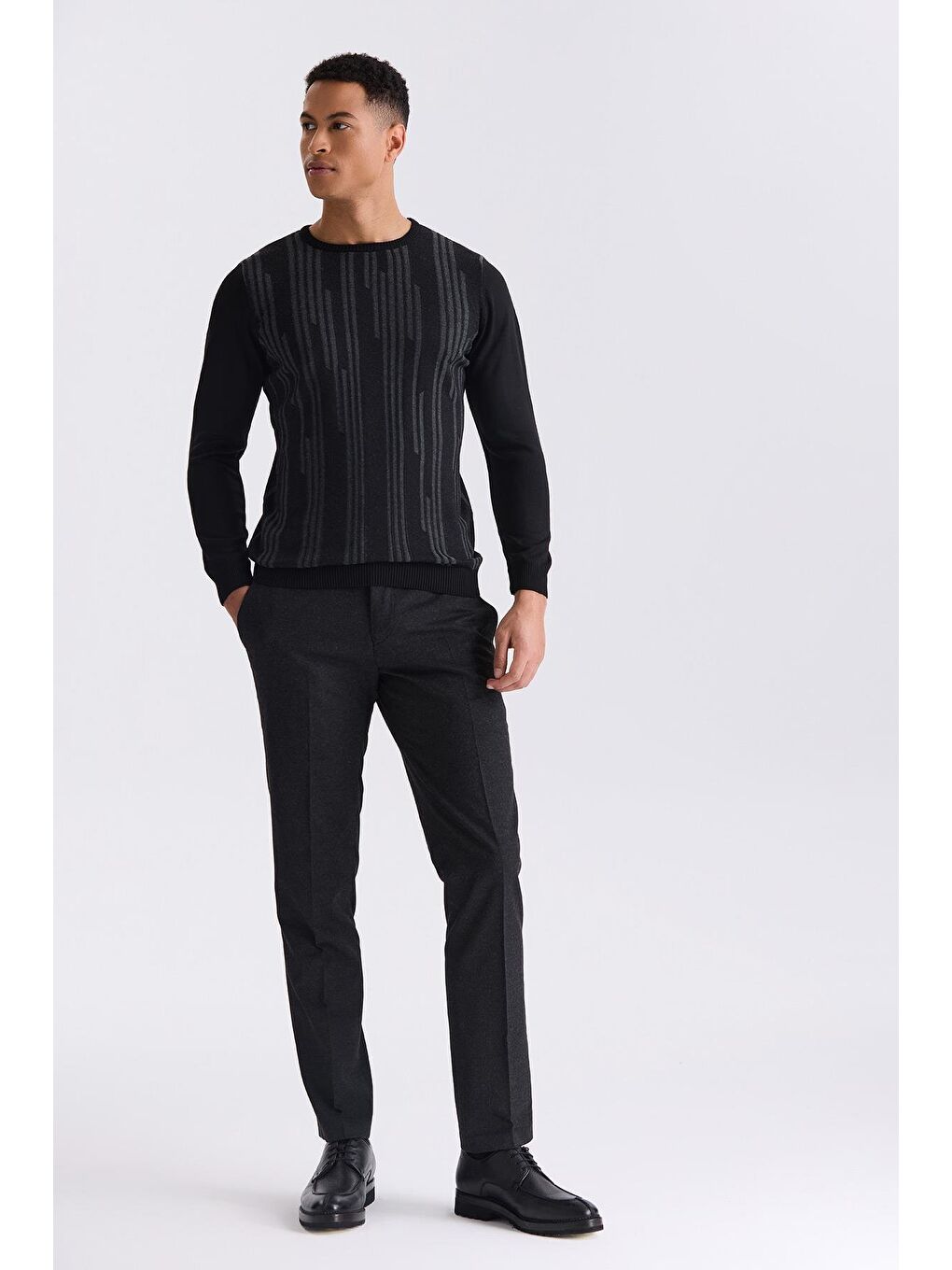 Siyah Slim Fit Bisiklet Yaka Desenli Triko Kazak-1