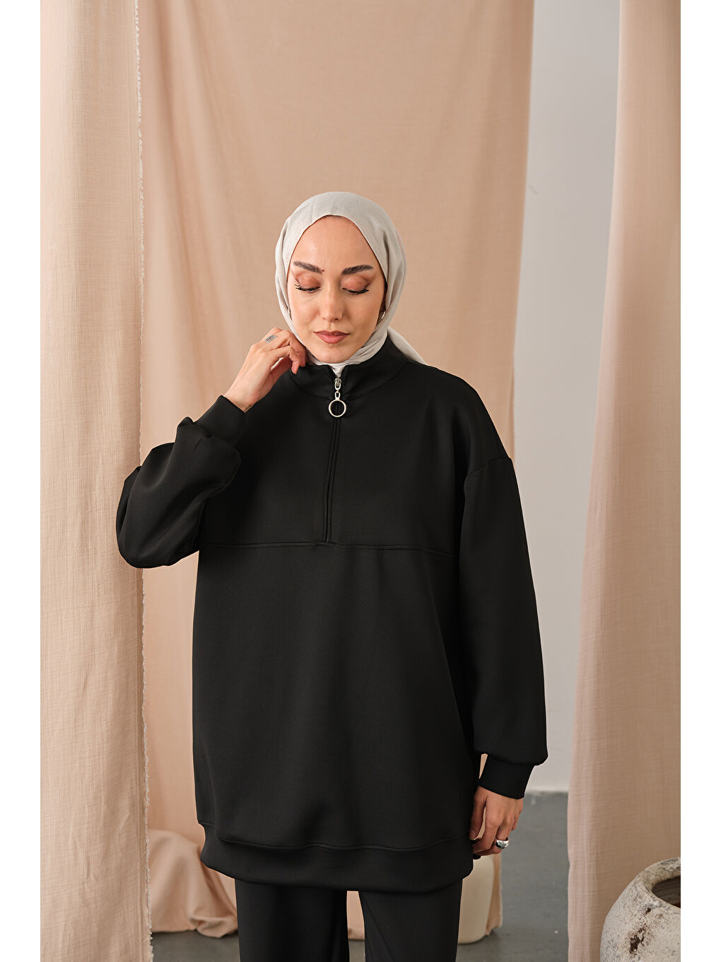 Kadın Yarım Fermuarlı Takım Siyah-3