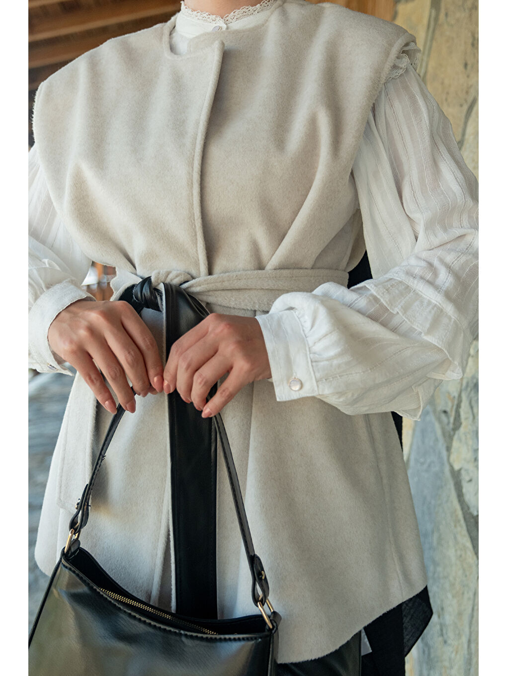 Ekru Kadın Bel Bağlamalı Kaşe Yelek Krem-4