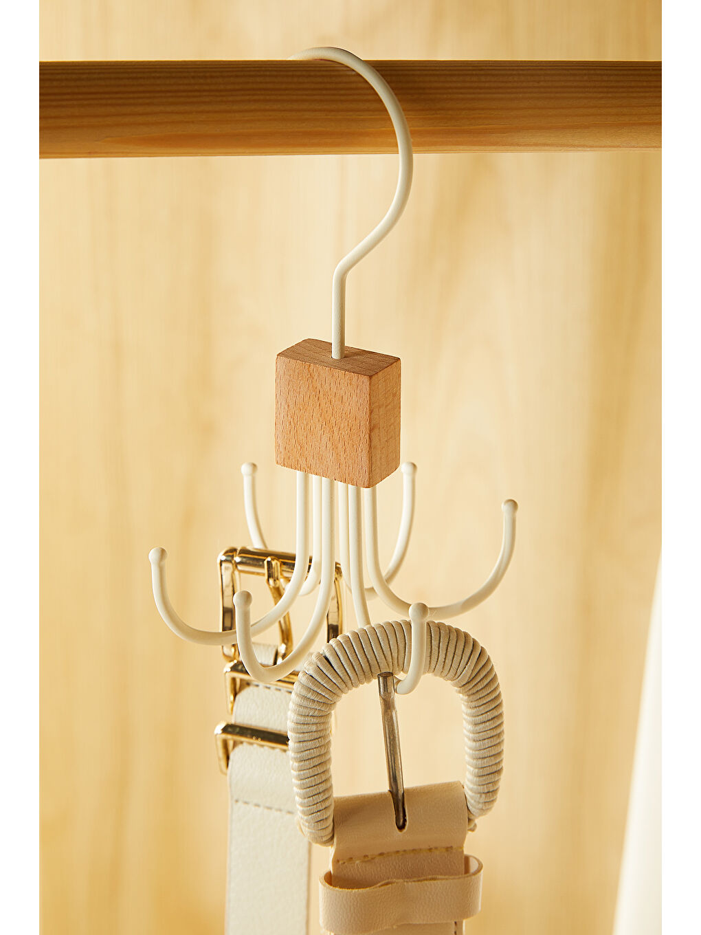 6 Kancalı Mat Beyaz Renk Kauçuk Kaplamalı Metal Çok Amaçlı Askı 14 x 7 cm-1