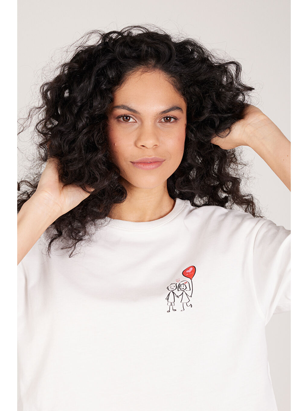 Beyaz Oversize Fit Bol Kesim %100 Pamuk Baskılı Bisiklet Yaka Crop Tişört-3