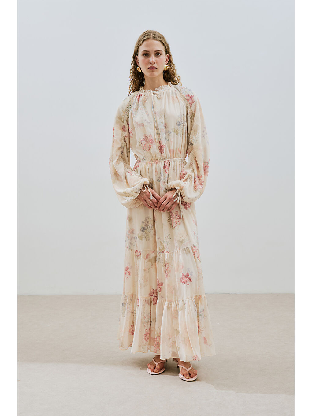 Ekru Uzun Büzgülü Şifon Elbise Roses Butterfly-1