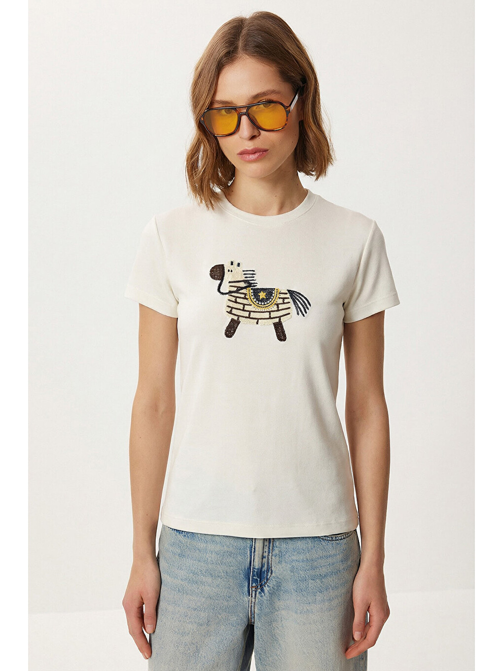 Beyaz Armalı Nakışlı Pamuklu Örme T-shirt BEYAZ LCR0114-3