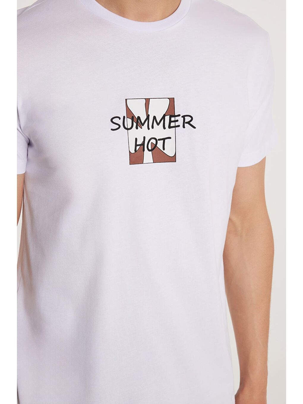 Erkek Slim Fit Dar Kesim %100 Pamuk Yumuşak Dokulu Baskılı Beyaz Bisiklet Yaka Tişört-2