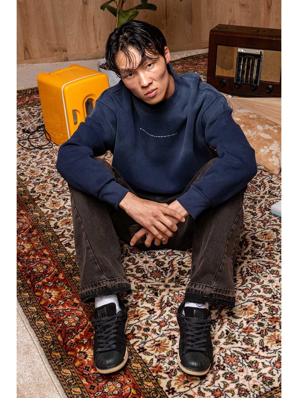 Erkek Minimal Yazı Detaylı Yıkamalı Sweatshirt Lacivert